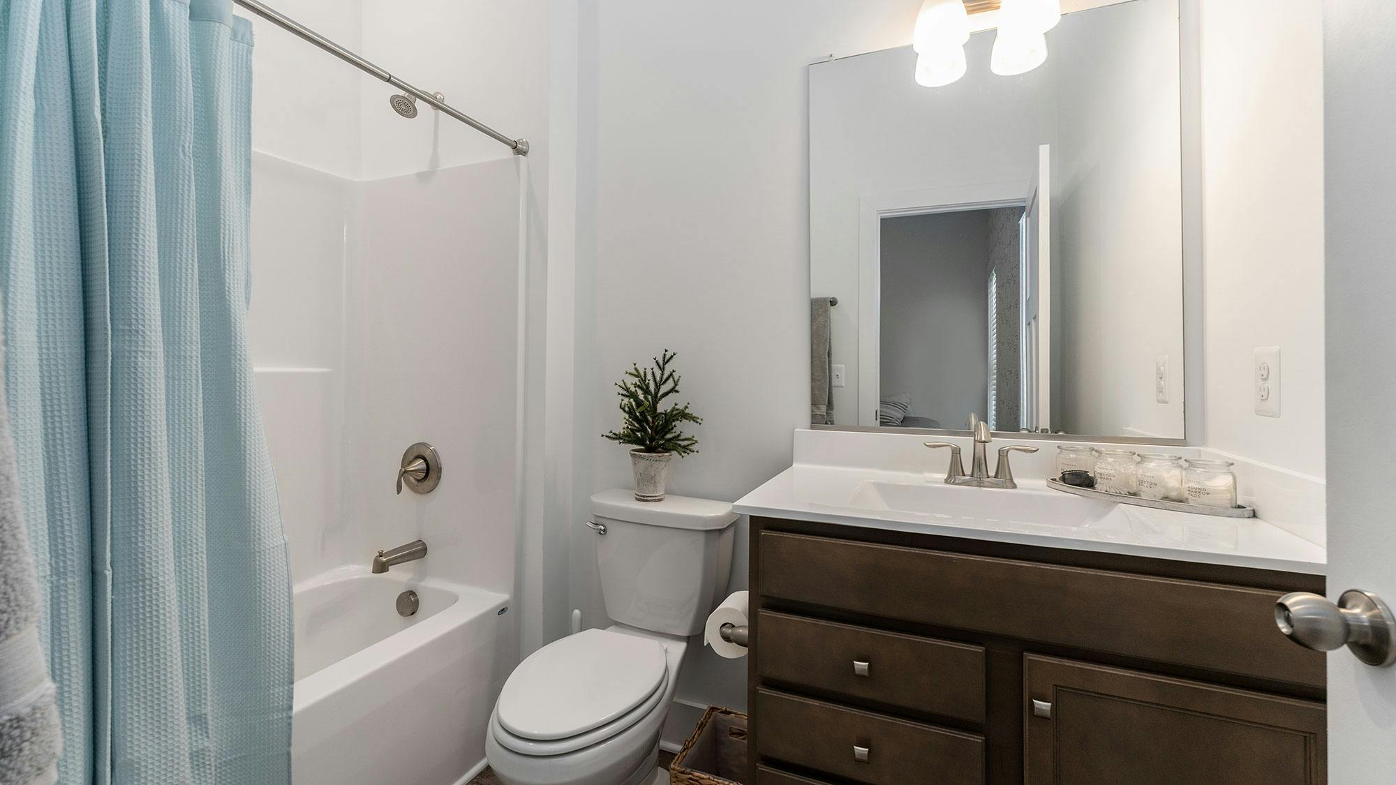 Photo Gallery Image 30