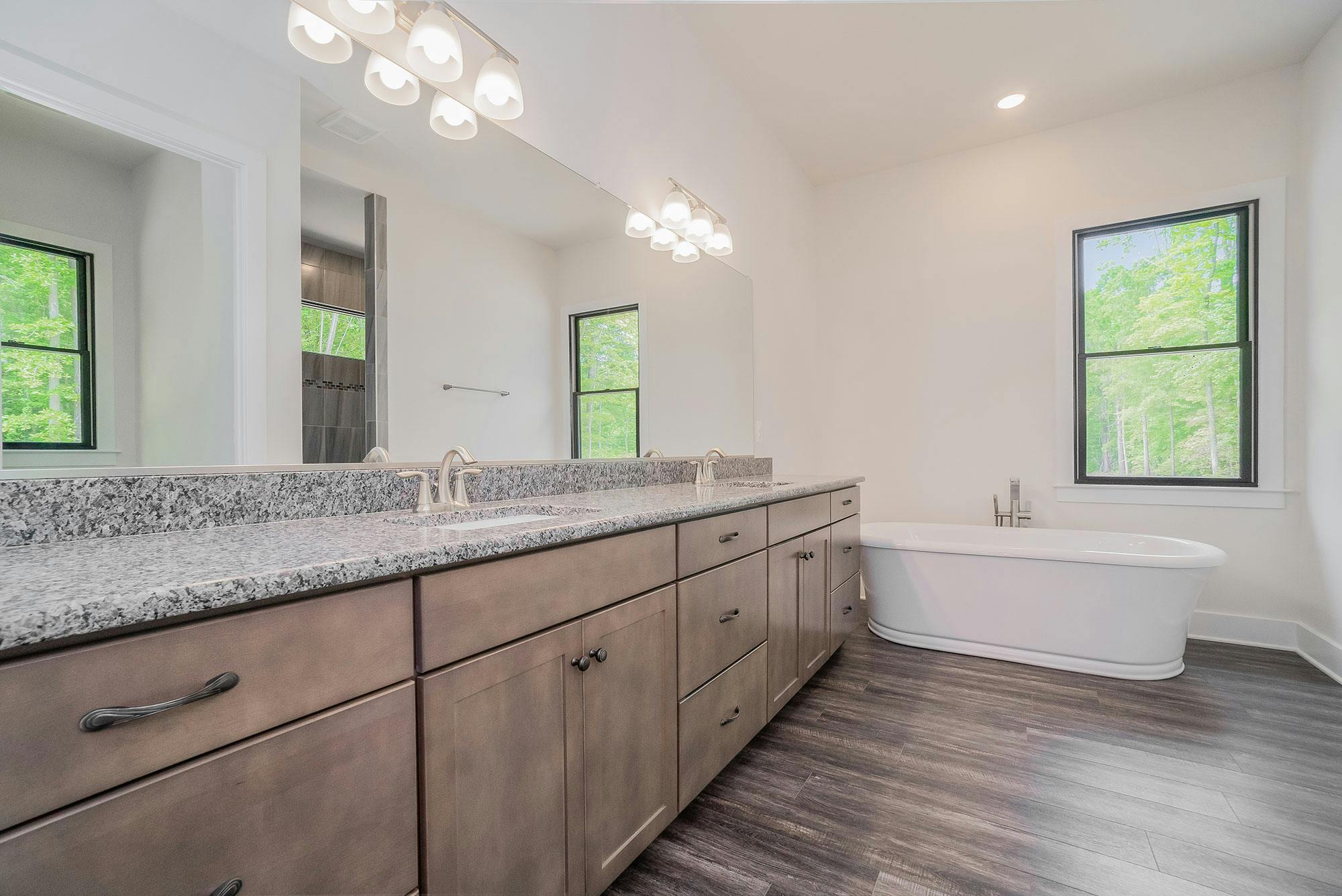 Photo Gallery Image 21