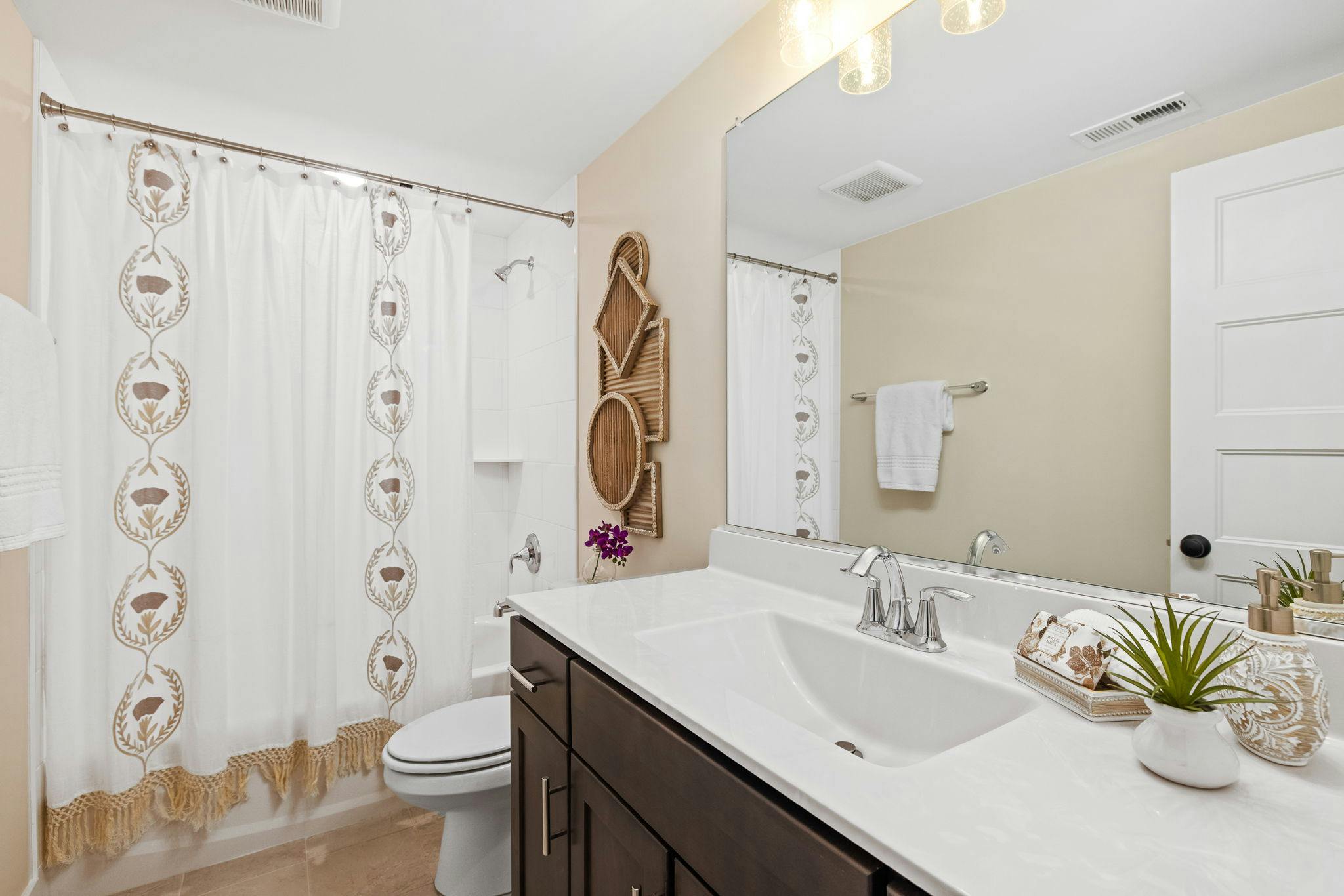 Photo Gallery Image 14