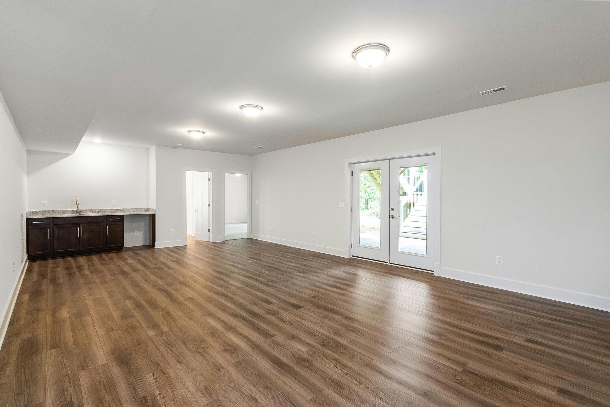 Photo Gallery Image 60