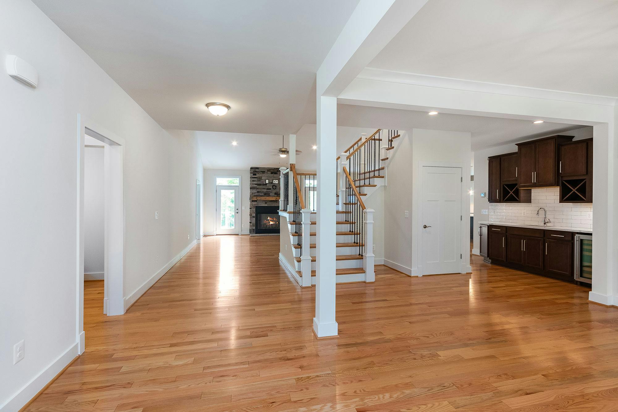 Photo Gallery Image 56