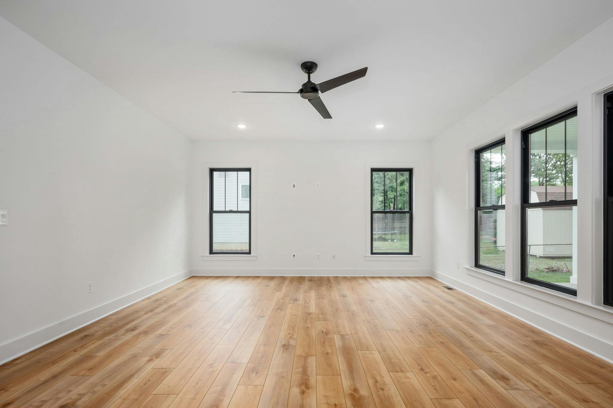 Photo Gallery Image 44