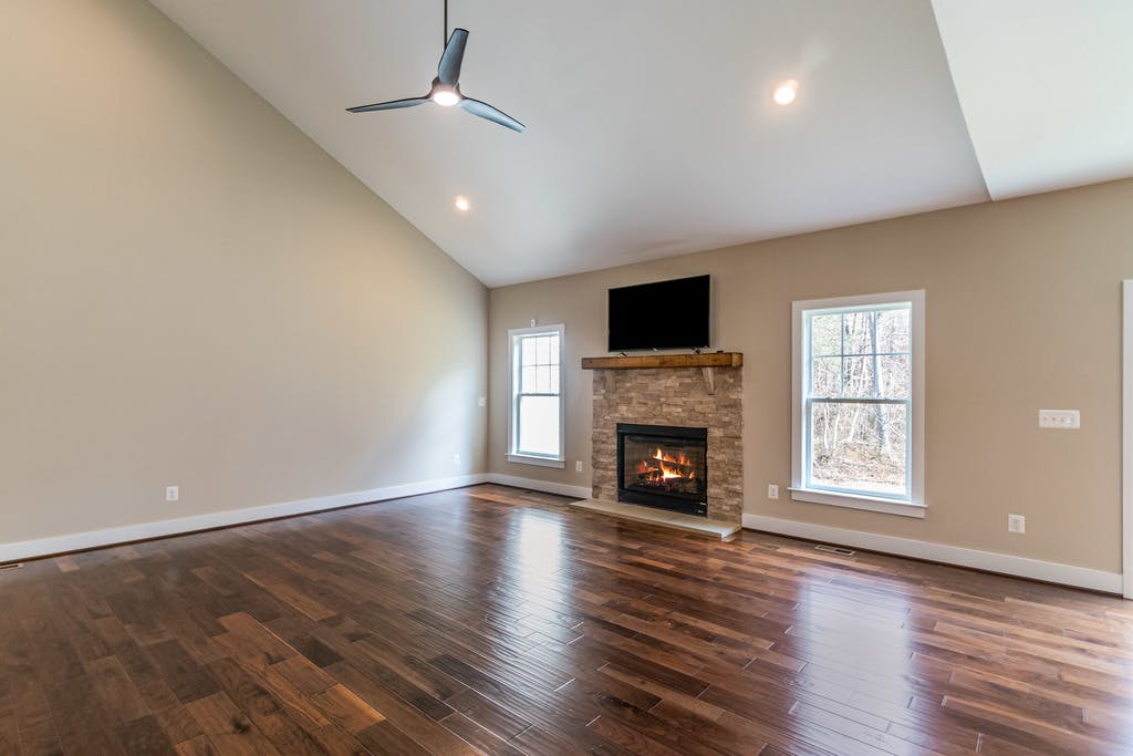 Photo Gallery Image 36