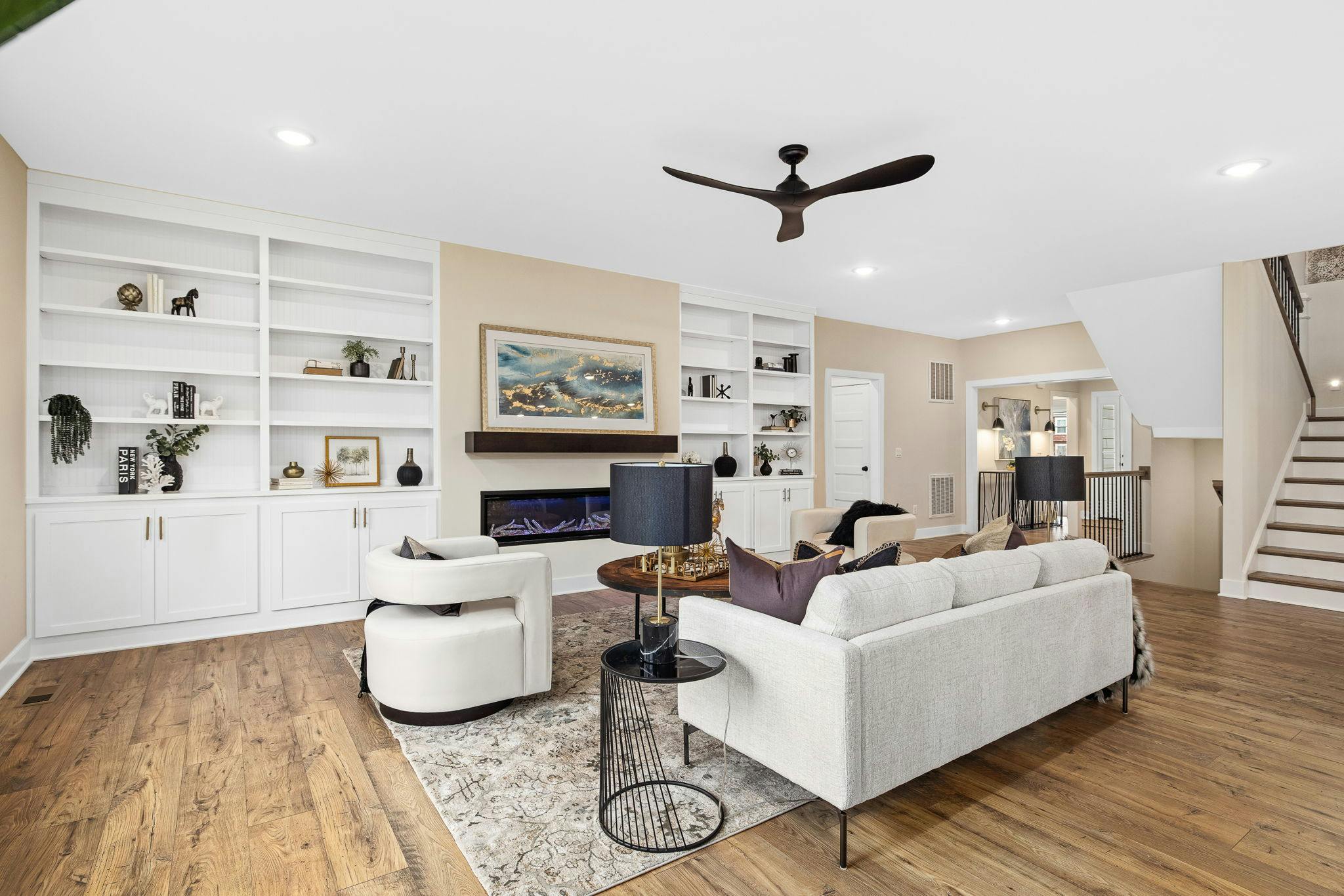 Photo Gallery Image 19