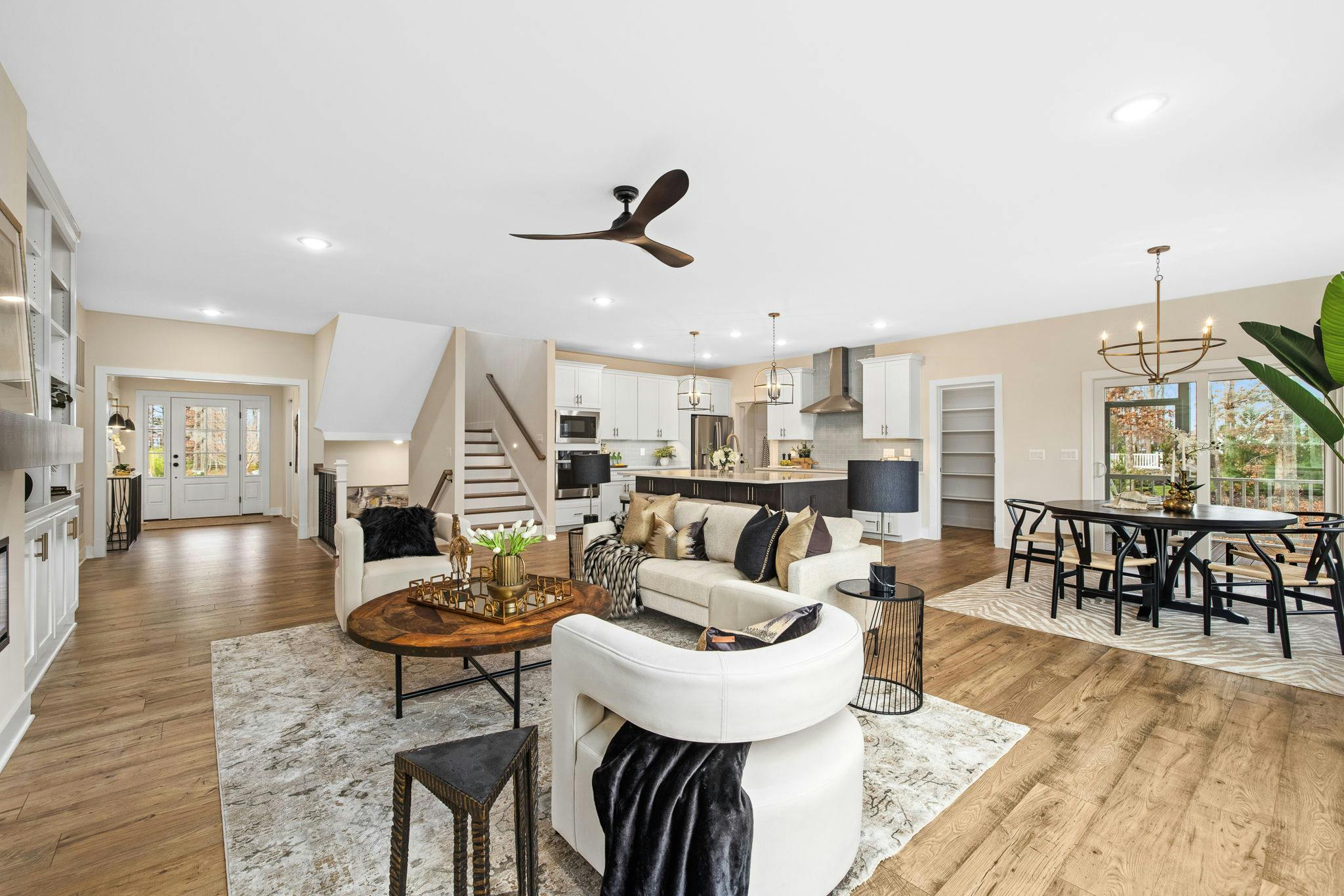 Photo Gallery Image 18