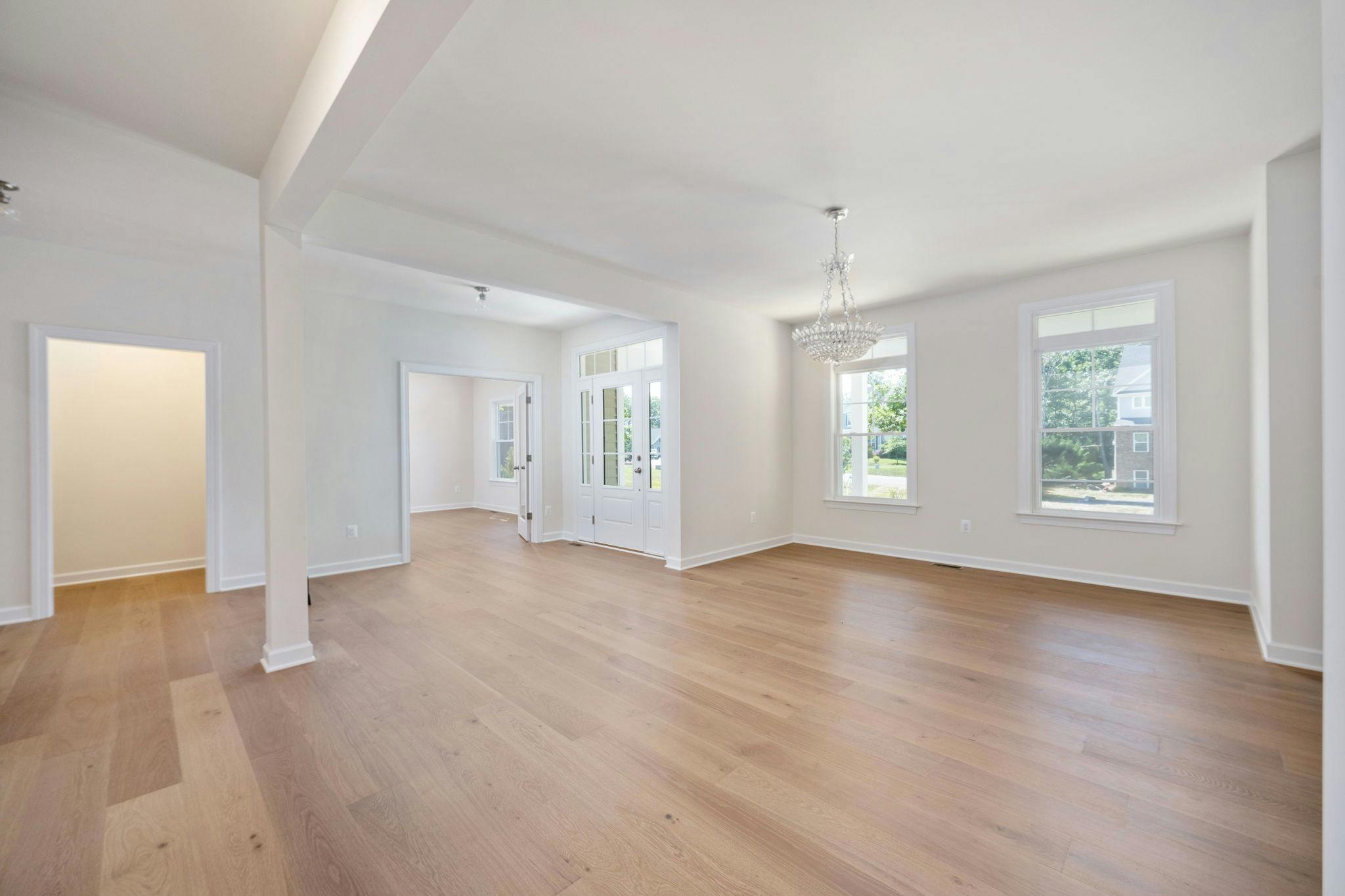 Photo Gallery Image 13