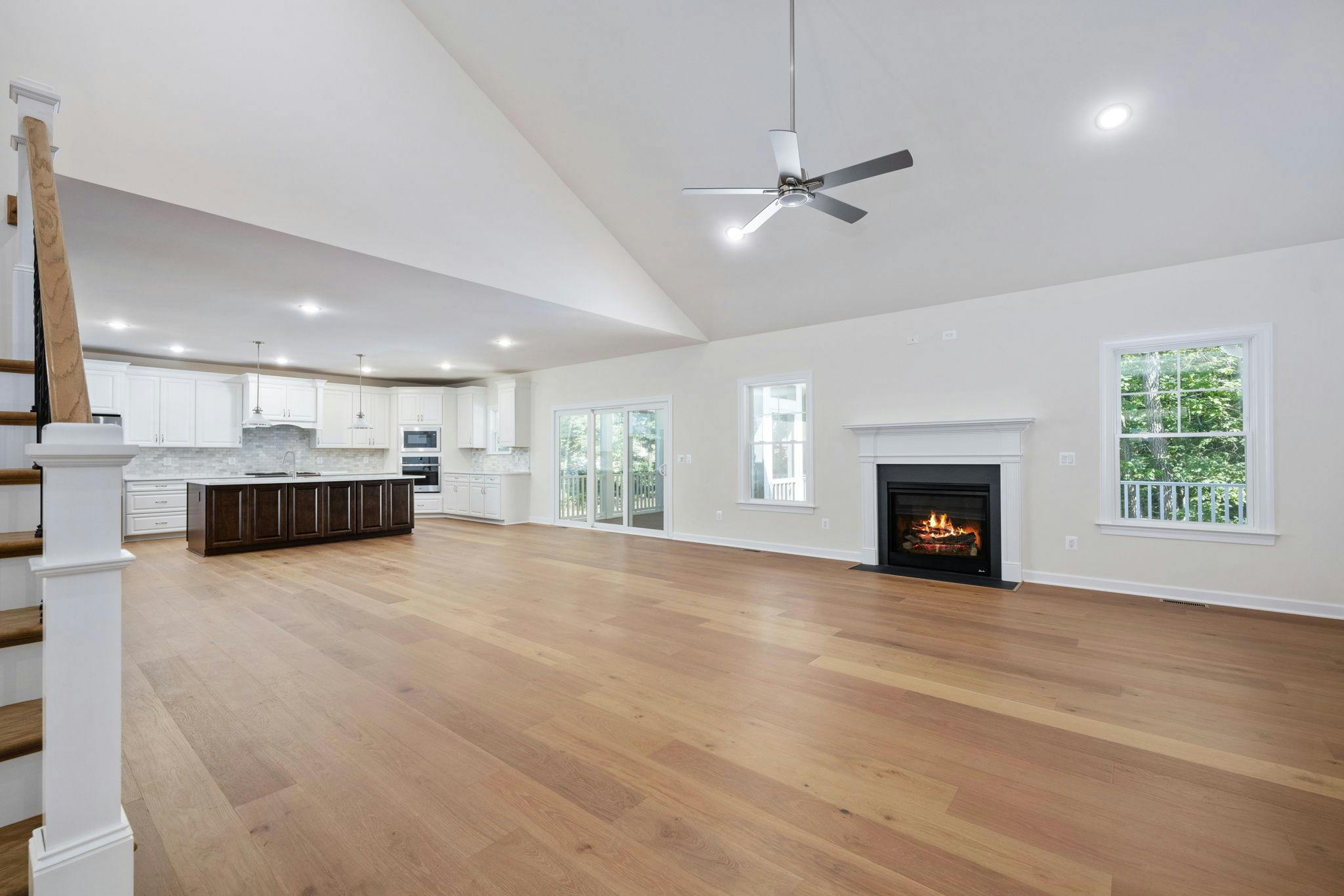 Photo Gallery Image 9