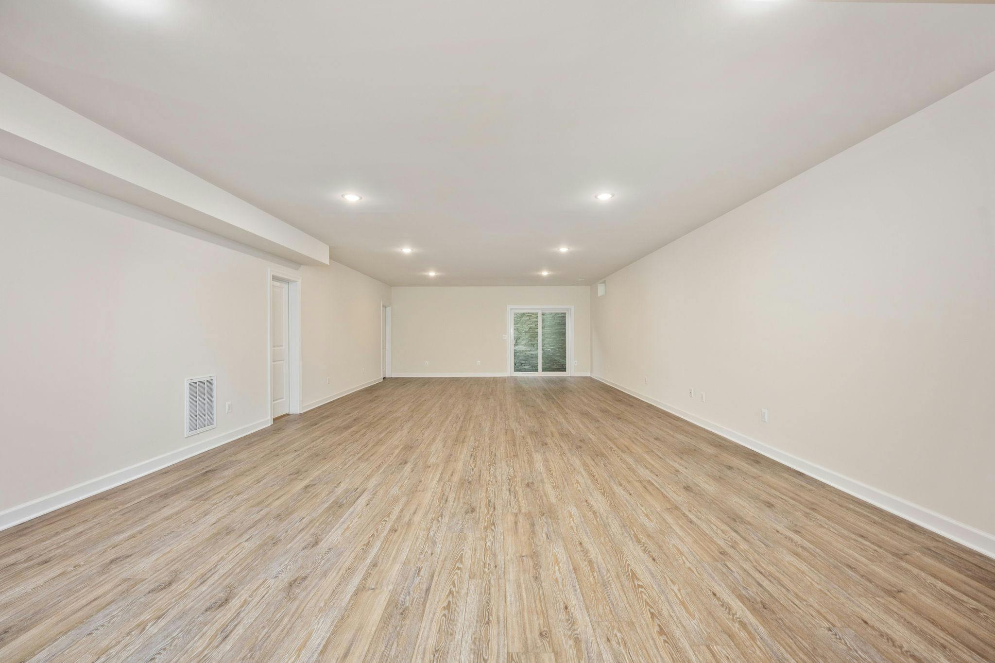 Photo Gallery Image 1